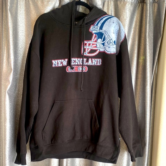 XL New England Patriots hoodie - Picture 1 of 3